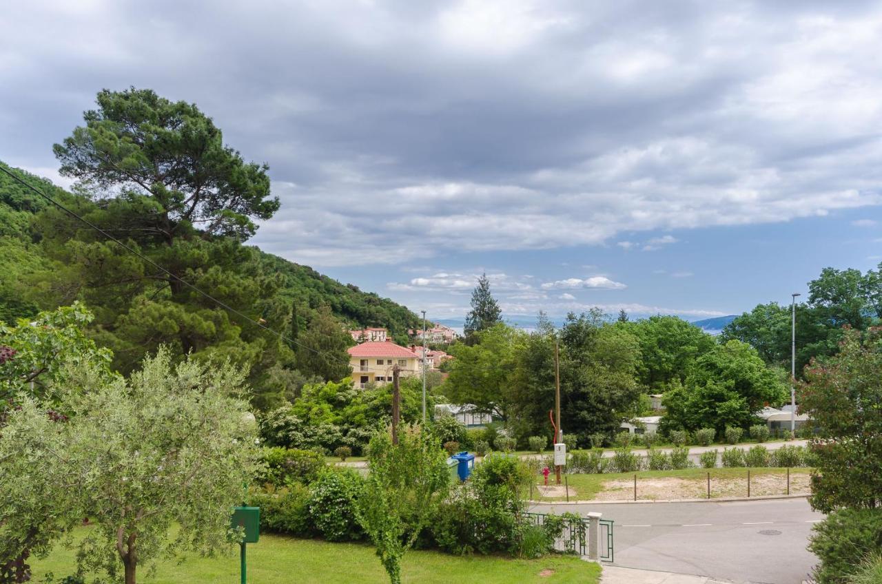 Apartments Branka Мощеничка-Драга Экстерьер фото